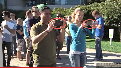 Nexus 5 Phone in This Android 4.4 Kit Kat Statue Video?